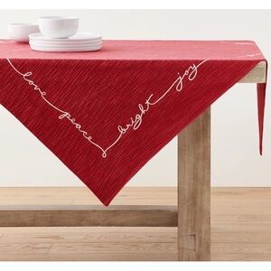 NEW Pottery Barn Christmas Holiday Merry & Bright Cotton Table Throw Red 50''x50